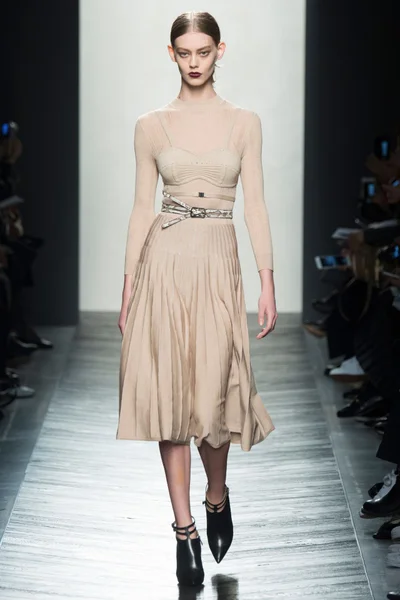 Look 43